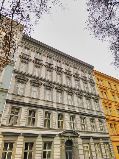 Completion of apartment building renovation in Prague-Malá Strana